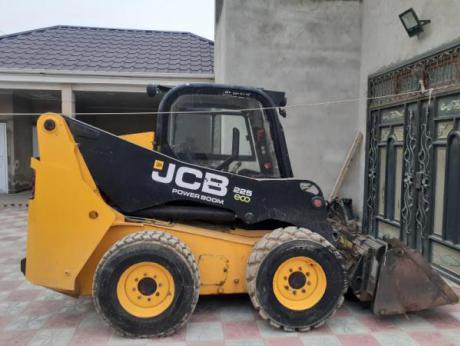 JCB, 225