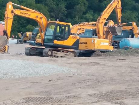 Hyundai, R110 7A
