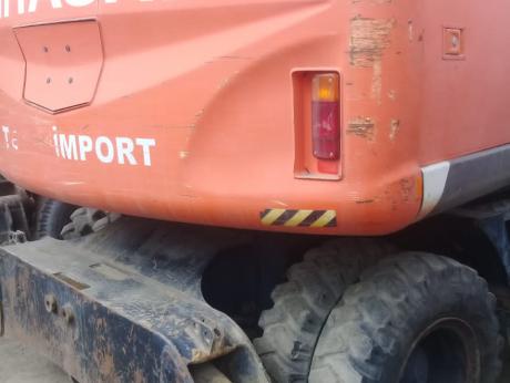 Hitachi, ZAXIS 200
